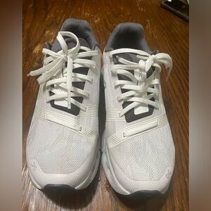 Women's On Running Cloudgo Running Shoe. Size 7.5, Color is White/Glacier